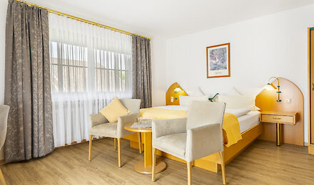 Gästezimmer im Hotel Bayerischer Wald Gästezimmer im Hotel Bayerischer Wald